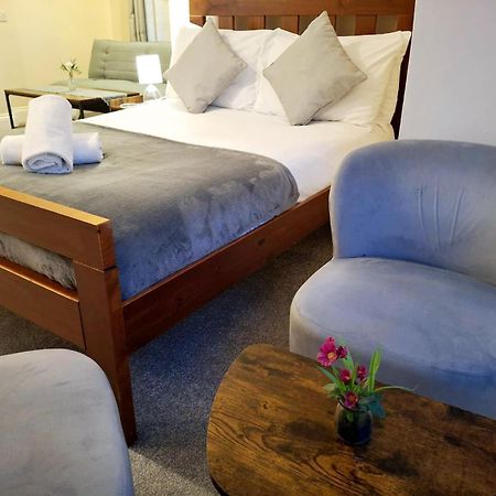 Inn By The Sea, Portsmouth - En Suite Rooms With Sea View Possible, Parking Ev 22Kw Exterior photo